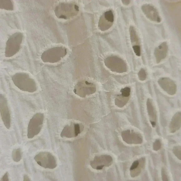 Perfect White  Cut out Patterned Overblouse med - Picture 5 of 7